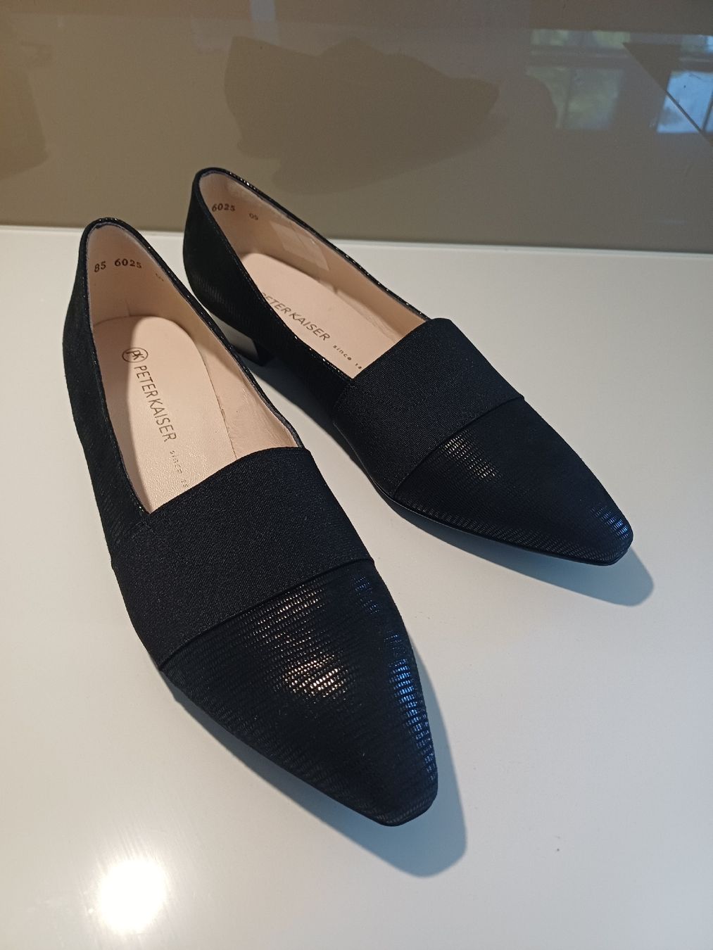 Kaiser Damenschuhe: neue Peter Kaiser Pumps flach – Neu (gemäss Beschreibung) aus Goldach von Requiliz