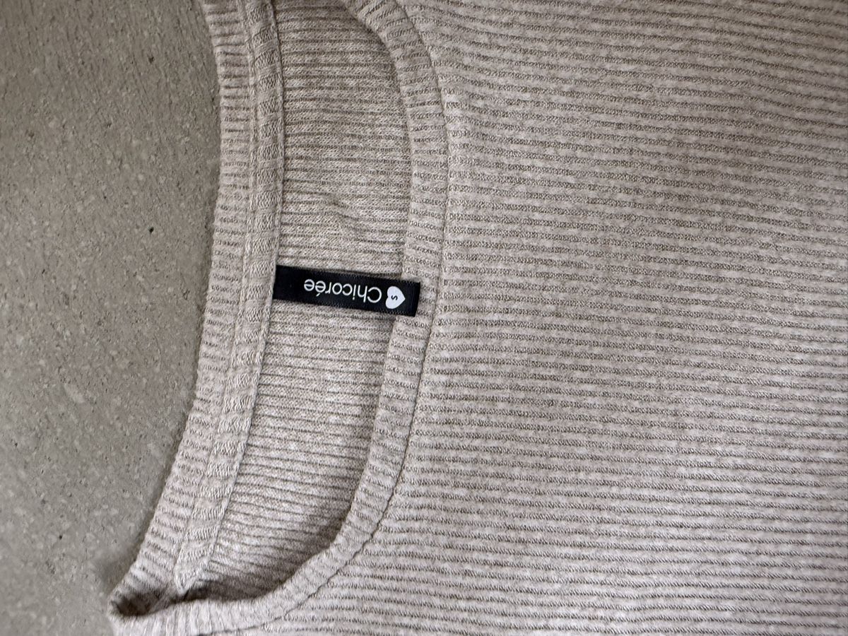 Maglioni & Felpe: Pullover – Usato da Itingen venduto da jessi811 1