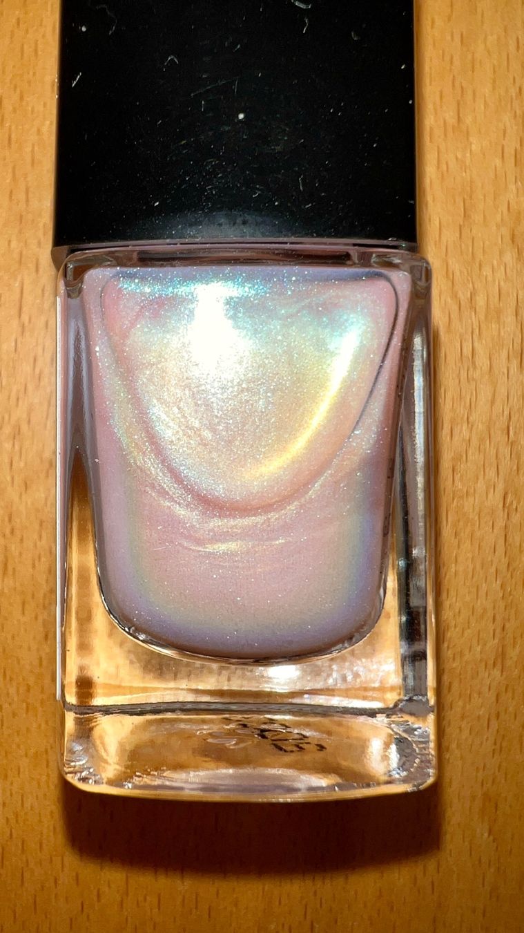 Smalto per unghie: holographischer Nagellack (hellblau–rosa) – Usato da Therwil venduto da blubblubblubb 1