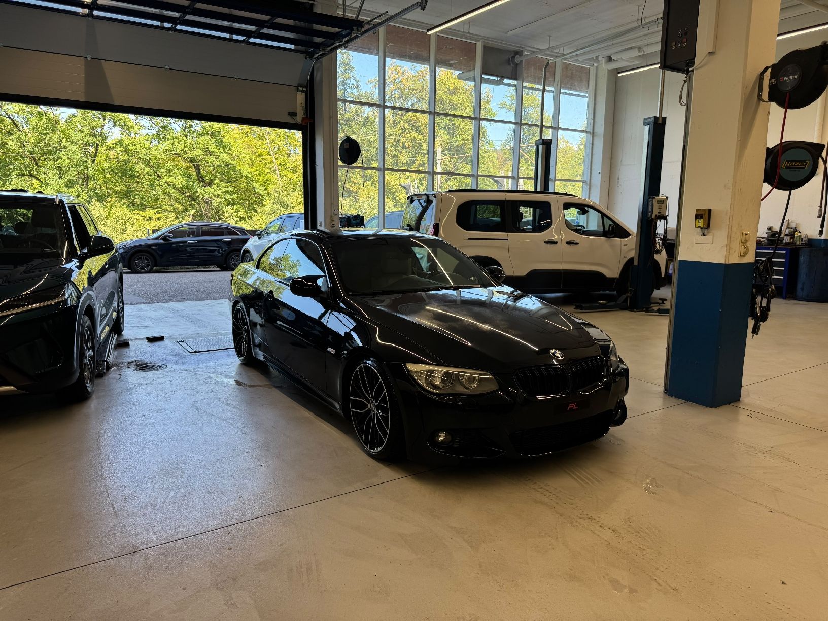 BMW Autos: BMW 335i E93 MFK: 04.09.2026 – Gebraucht aus Spreitenbach von iem_5rf2