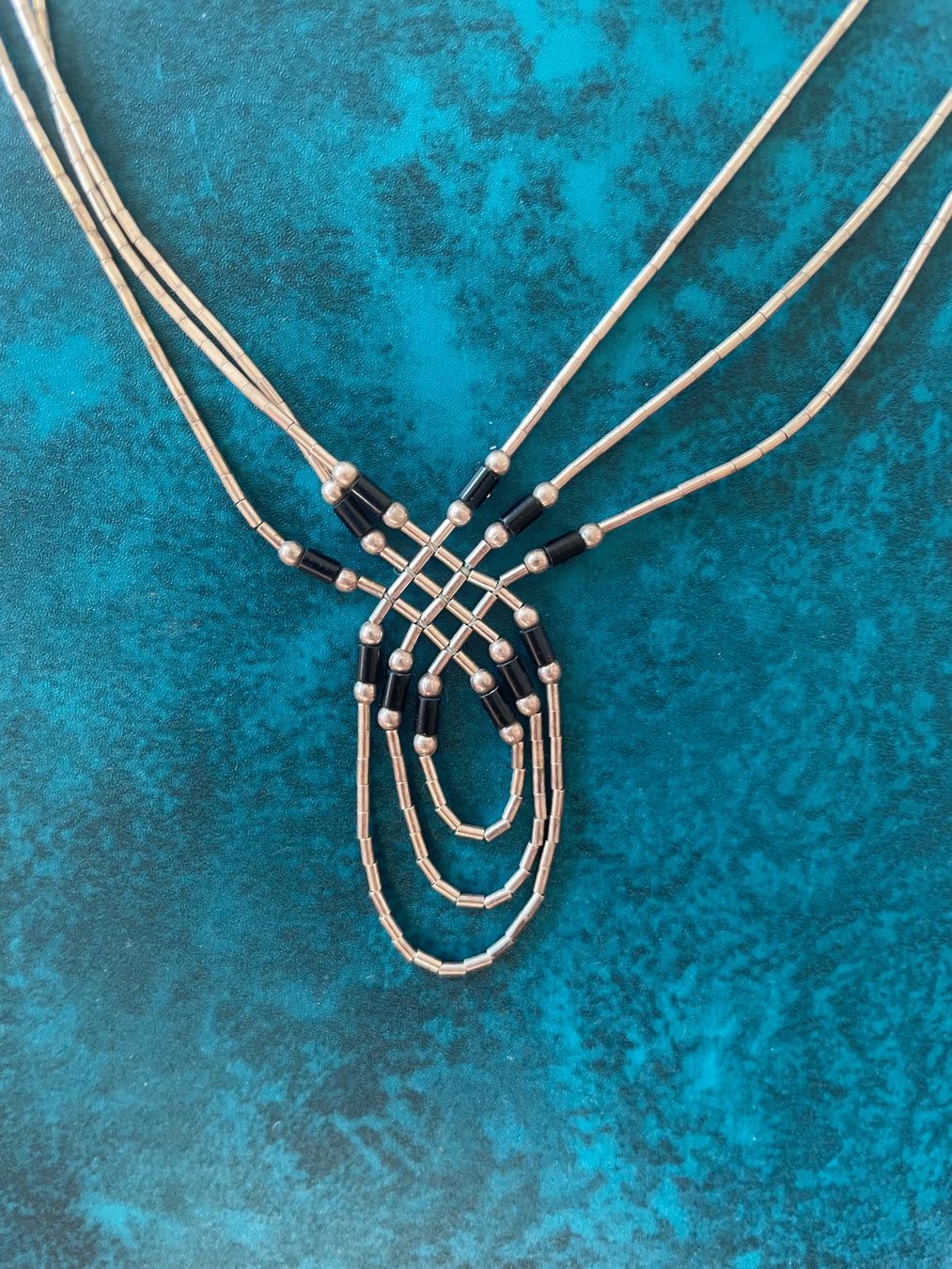 Ketten: Vintage Silber Liquid Silver Onyx Perlen Halskette – Gebraucht aus Clarens von Lois86 1