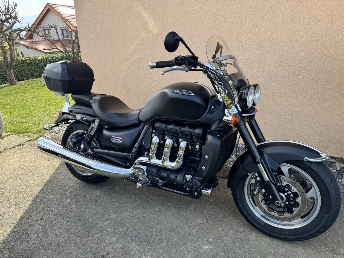Triumph Chopper: Triumph Rocket 3 Roadster – Usato da Neyruz FR venduto da bee18