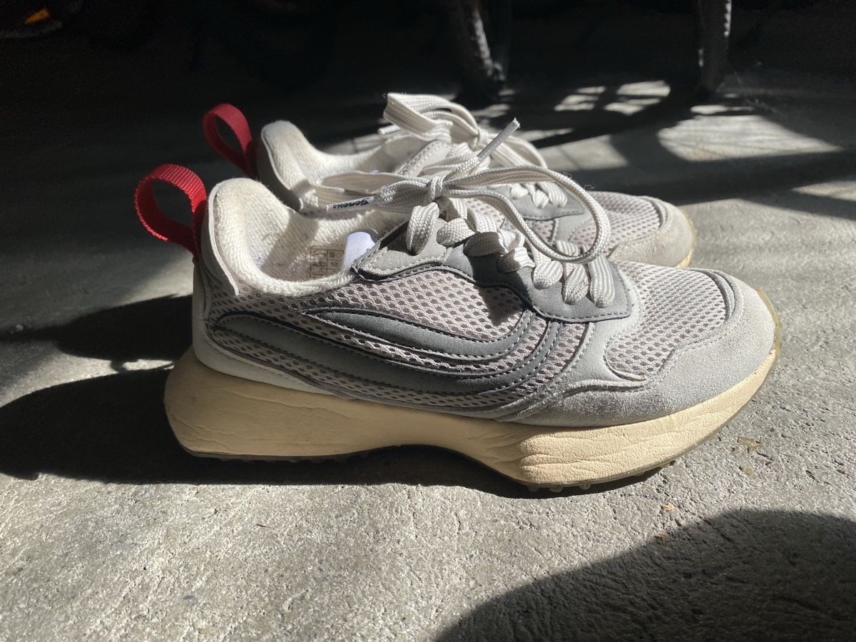 Genesis Chaussures femmes: Genesis Turnschuhe  – D'occasion à Bern par fre_y7ht 1