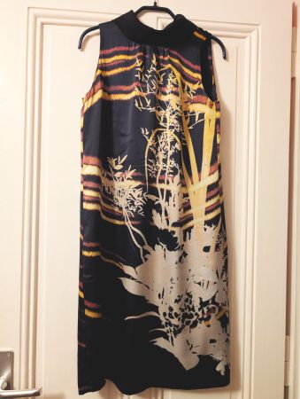 MARC CAIN : Robe soyeuse au sublime imprimé 34-36