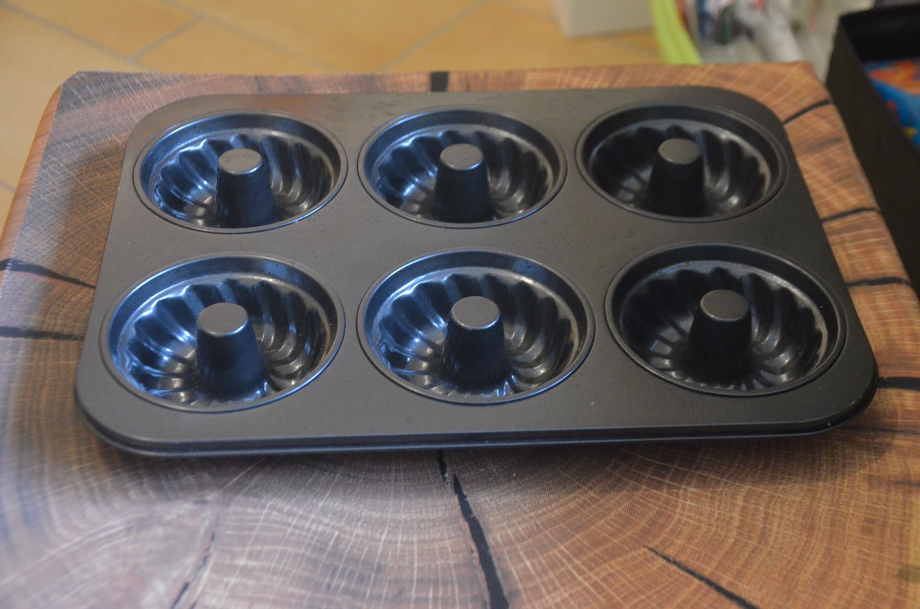Teglie da forno: FORME MUFFIN – Usato da Chiasso venduto da Dolly015