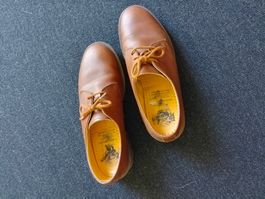 Dr. Martens  3 Ösen braun keine gelbe Naht