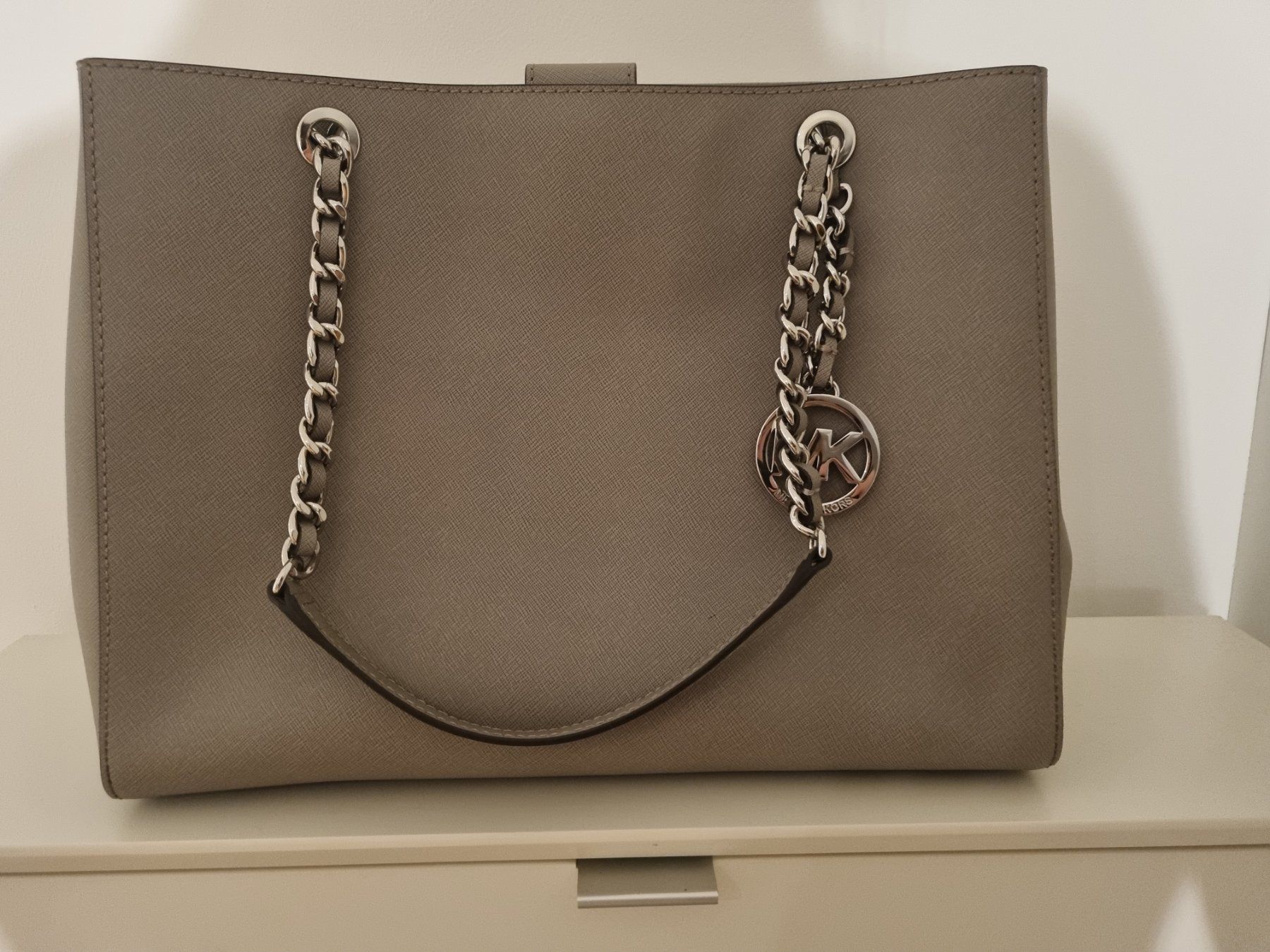 Michael Kors Taschen für Damen: Michael Kors original! – Neu und originalverpackt aus Luzern von Milena345