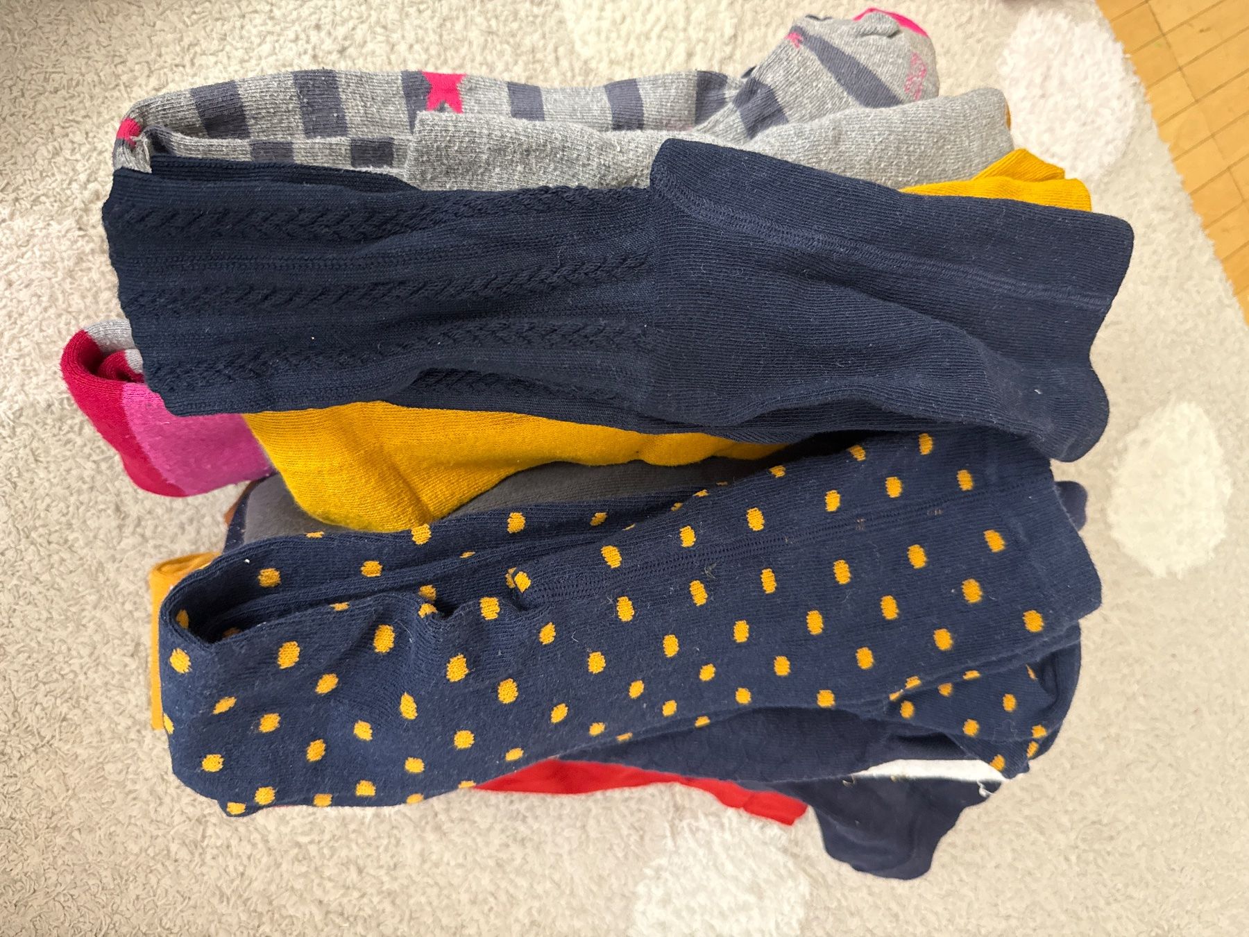 Collant & Leggings: Strumpfhosen Gr. 27-30 – Usato da Himmelried venduto da Dievole 1