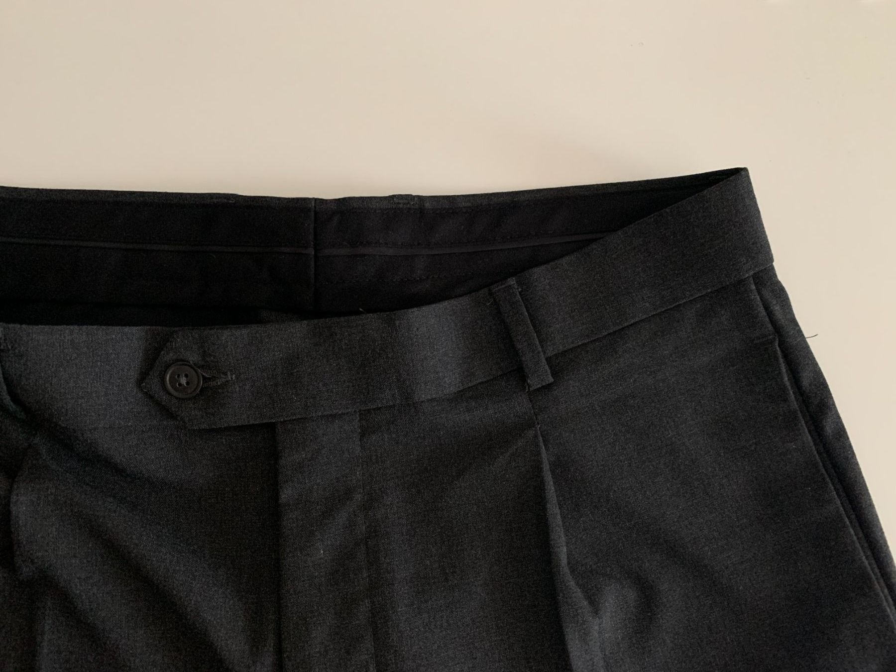 Asos Pantaloni: ASOS - Hose dunkelgrau W30 L32 – Usato da Zürich venduto da Diazaio 3