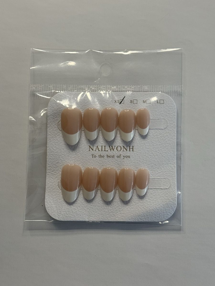 Ongles artificiels: Press On Nails – Neuf avec emballage d'origine à Baar par xata