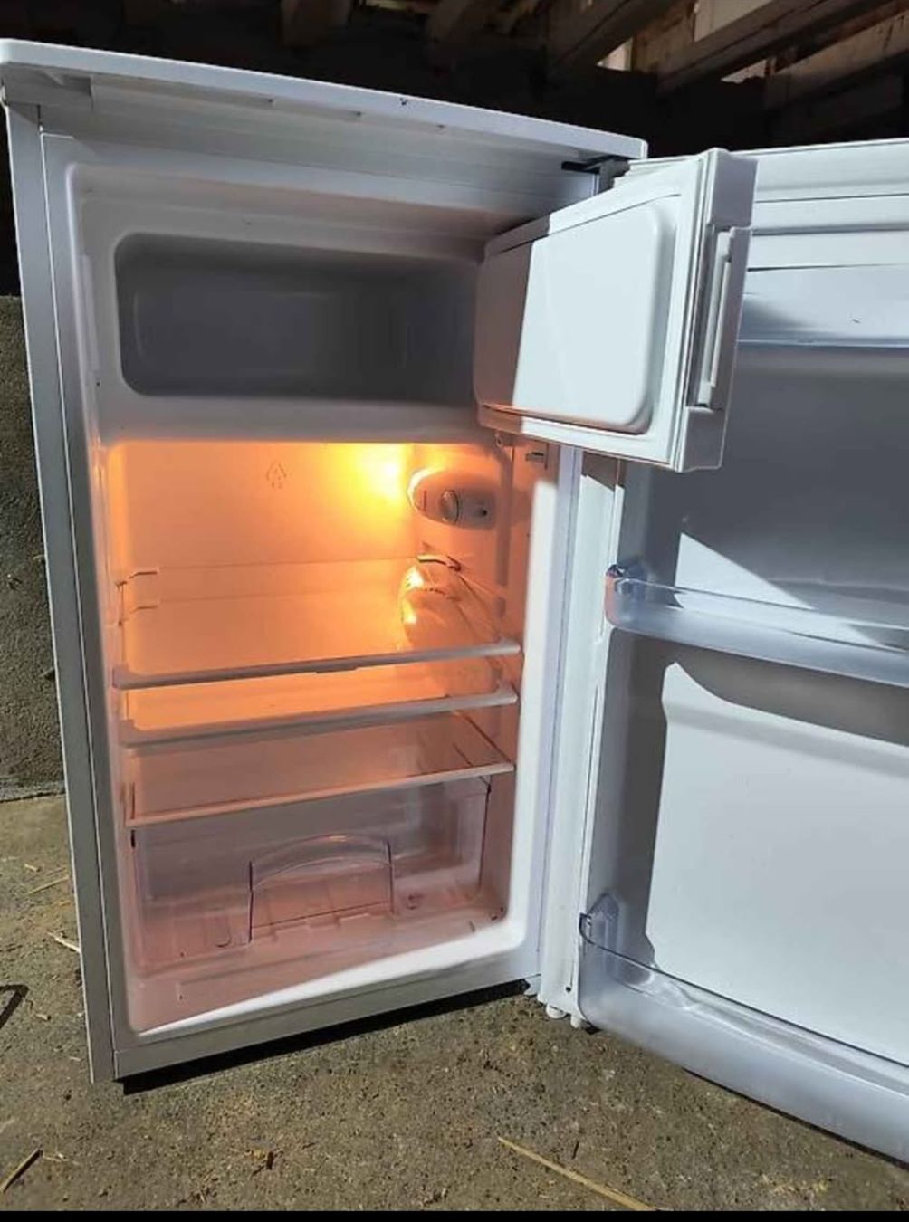 Réfrigérateurs: Kühlschrank  – D'occasion à Kerzers par sb_12 1