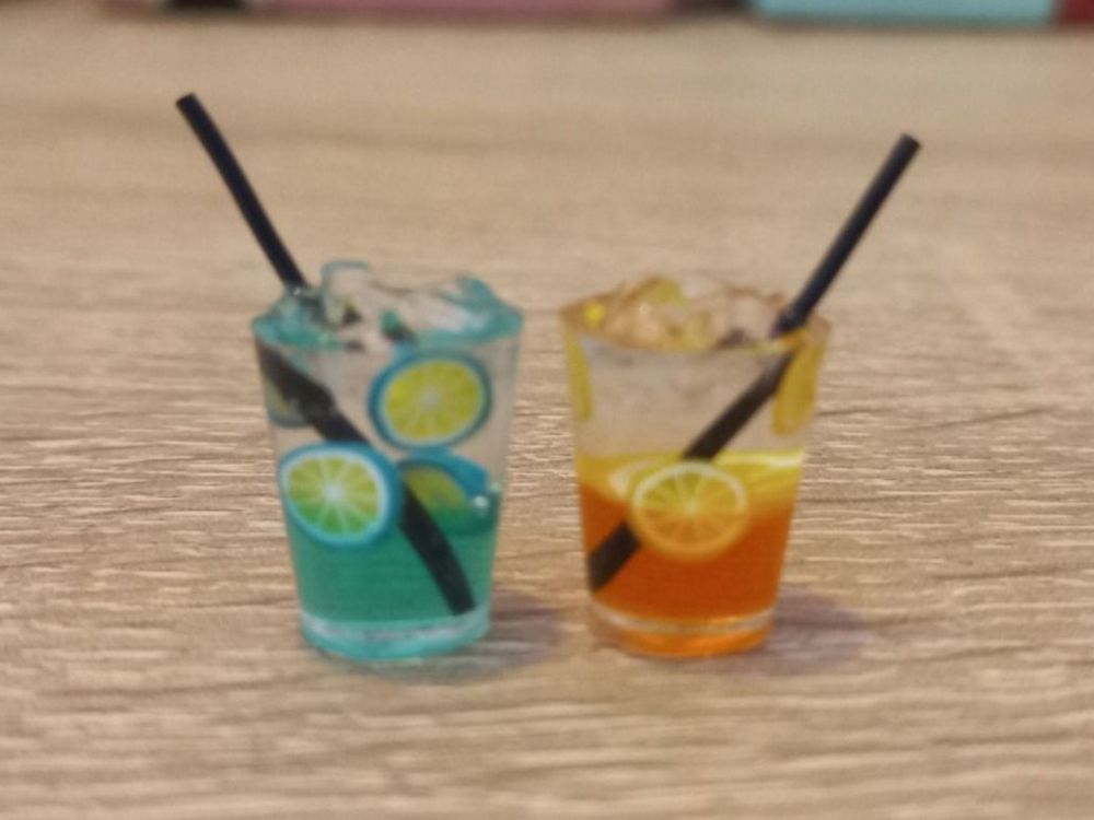2× Eistee Drink, Puppenhaus, Setzkasten | Kaufen auf Ricardo