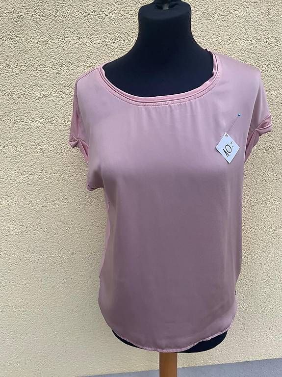 T-shirt: Vendo magliette  – Usato da Personico venduto da mel_v7hz 2