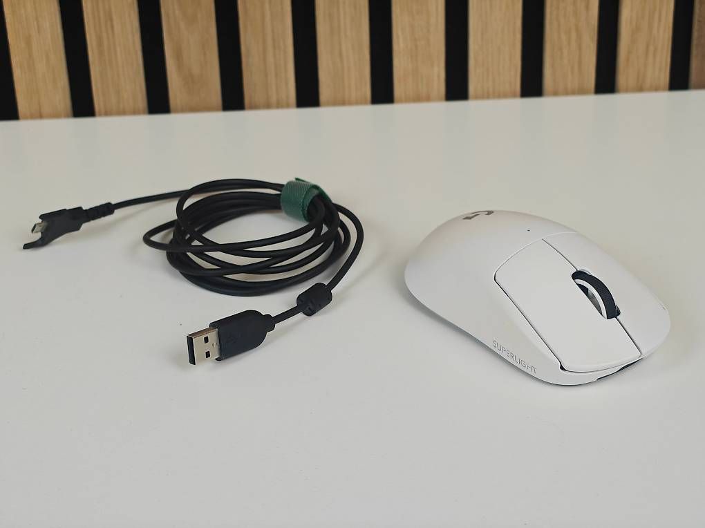 Logitech Souris: Logitech G Pro X Superlight Weiss - Gaming Maus – D'occasion à Seon par mrwolfie 1