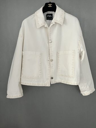 Zara Women Jacke Gr.X (36), Creme Farbe