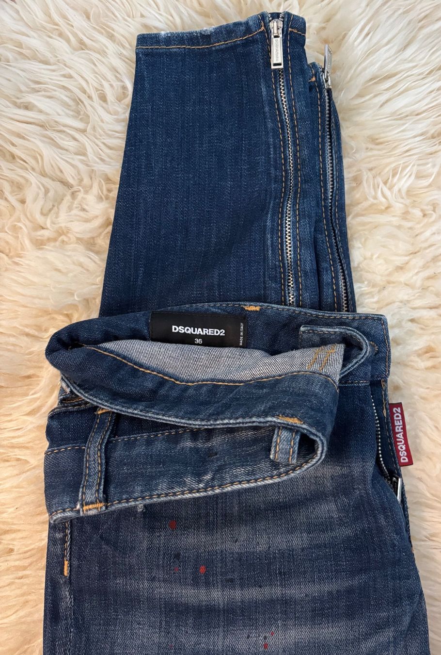 Dsquared2 Jeans: Dsquared2 Jeans 👖 – D'occasion à Wettswil par liv_q65c 2