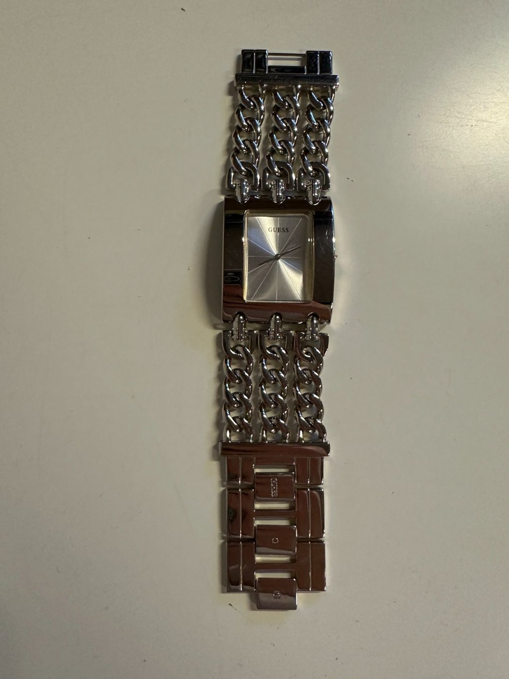 Guess Uhren: Damenuhr von Guess – Gebraucht aus Urdorf von Erika666 1
