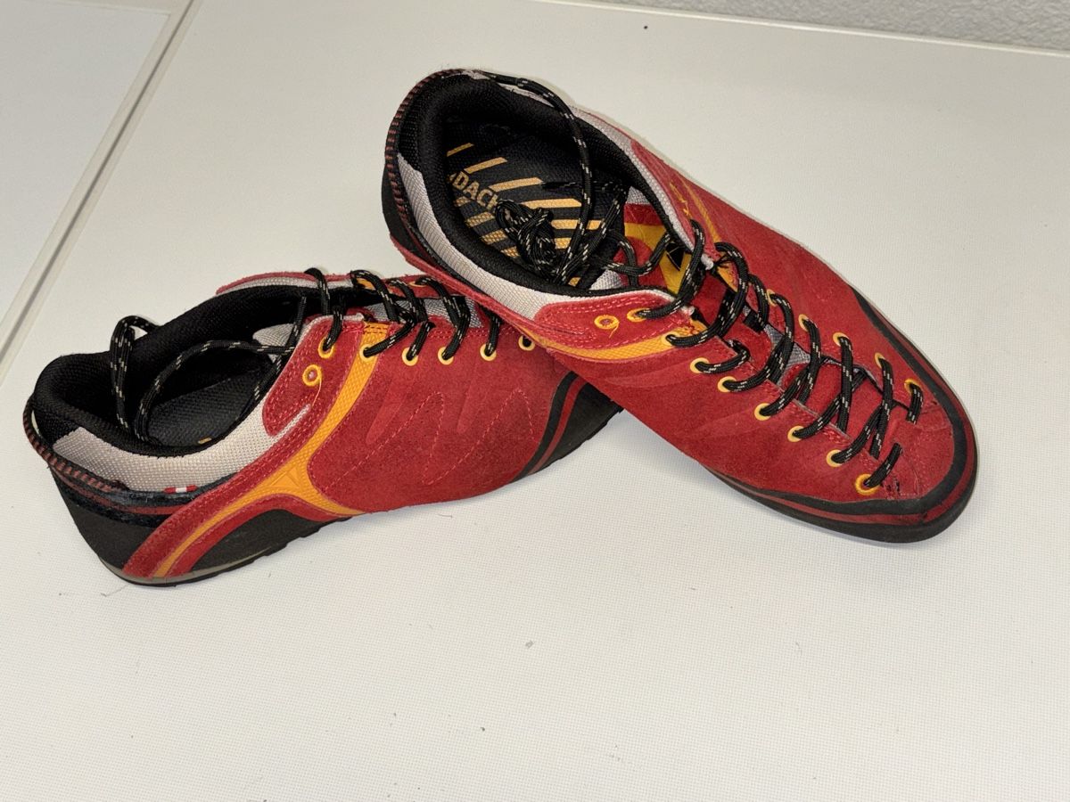 Dachstein Chaussures hommes: Sneaker Dachstein rouge - Taille 44 – D'occasion à La Russille par Festler 2