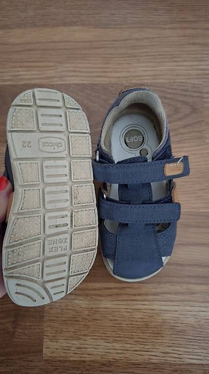 Scarpe per ragazzi: Sandali bambino  – Usato da Pregassona venduto da eri_zwl6 1