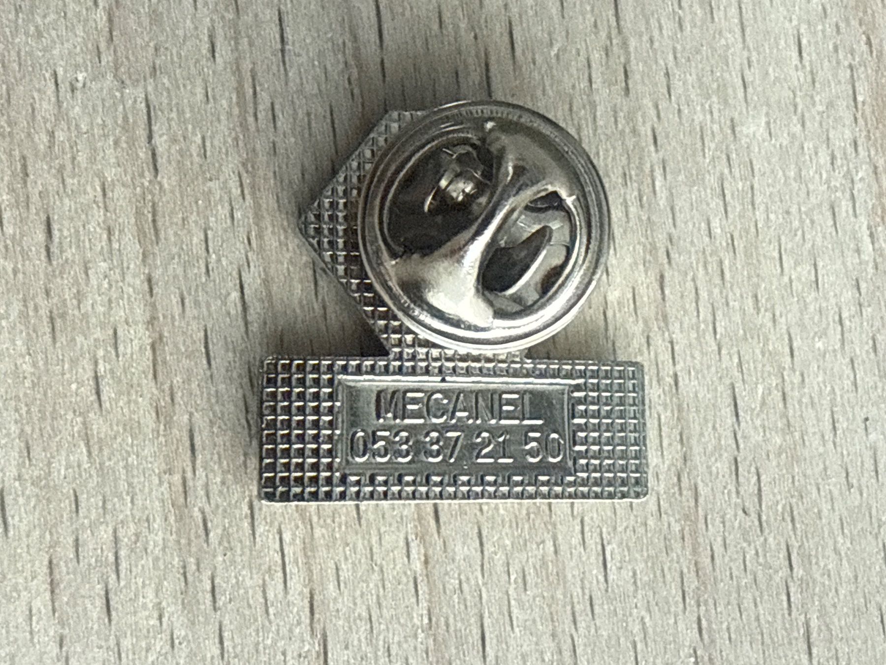 Placchette & Badge: Pin Arch.Büro U.Federspiel – Usato da Glattbrugg venduto da Schweigmatt 1