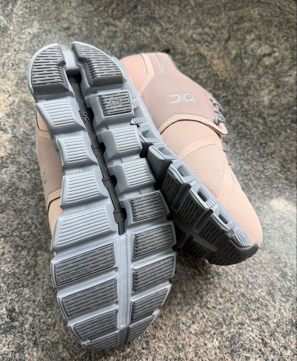 On Scarpe da donna: On Cloud 5 Grösse 37 NEU Rosa – Nuovo (secondo la descrizione) da Reinach AG venduto da rompusori 1