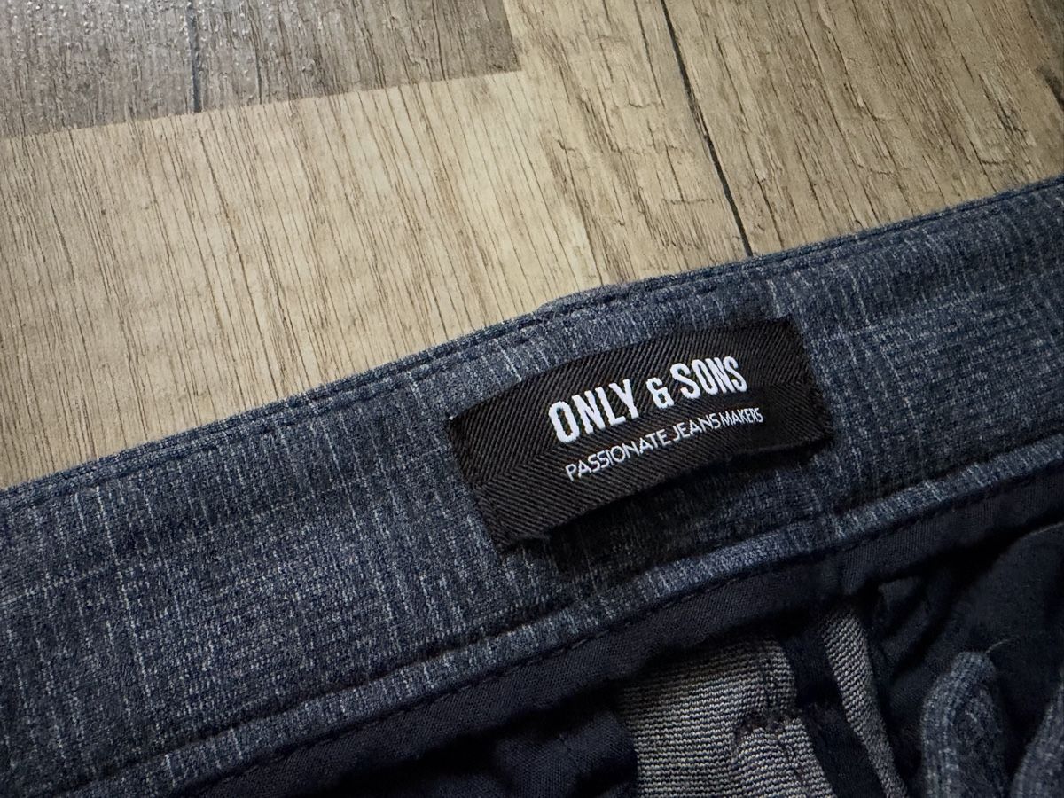 Pantaloni: Only & Sons Herrenhose – Usato da Cham venduto da selinjoe 1