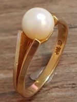 750 Goldring mit edler Zucht - Perle