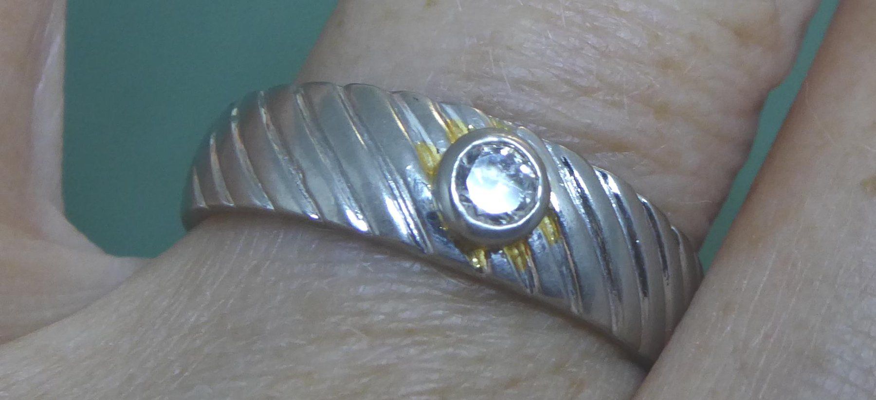 Ringe: Ring 800 Silber mit synthetischem Steinchen vor 1988 – Gebraucht aus Muri AG von silvermouse007