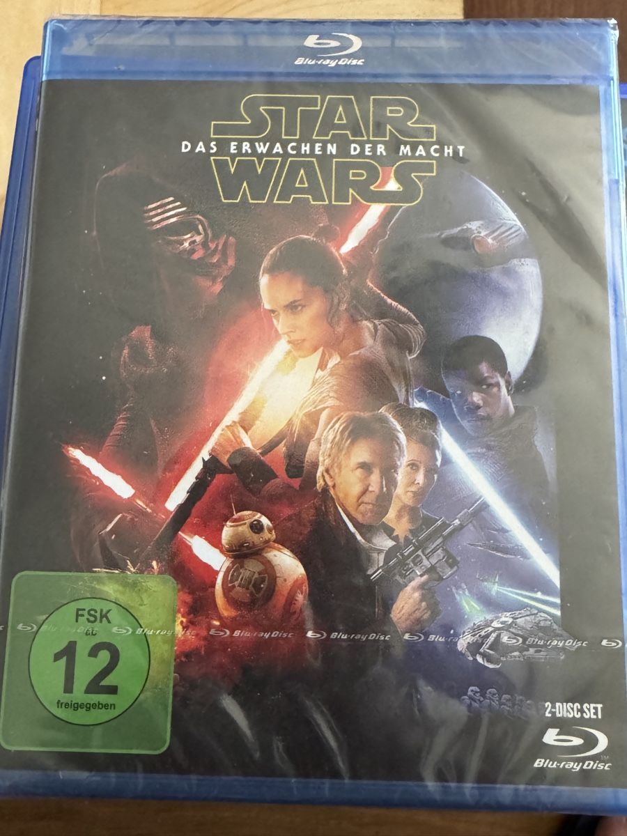 Sony Console: Playstation 4 Konsole mit 2 Controller + 7 Games Top! – Usato da Luzern venduto da mietz01 2