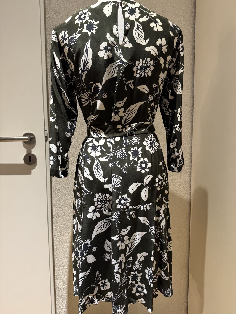 Max Mara Vestiti: Weekend max mara dress – Usato da Münchenstein venduto da ArleneLM 2