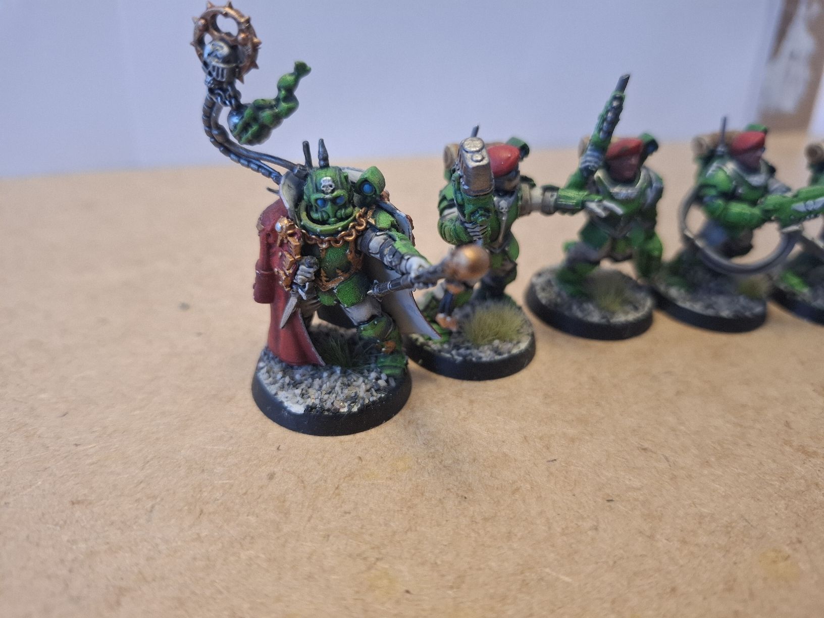 Kit di modellismo & Modellini statici: Warhammer 40K Astra Militarum Tempestus Command Squat – Usato da Wettingen venduto da Sut_28dz 4