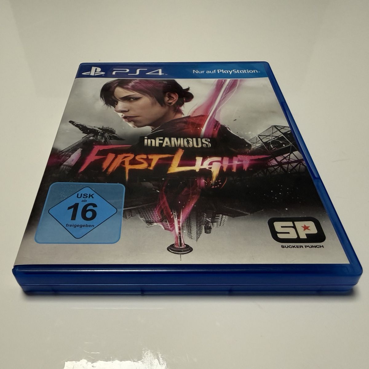 Sony Jeux: inFAMOUS First Light PS4 – D'occasion à Landschlacht par Slad_7 3