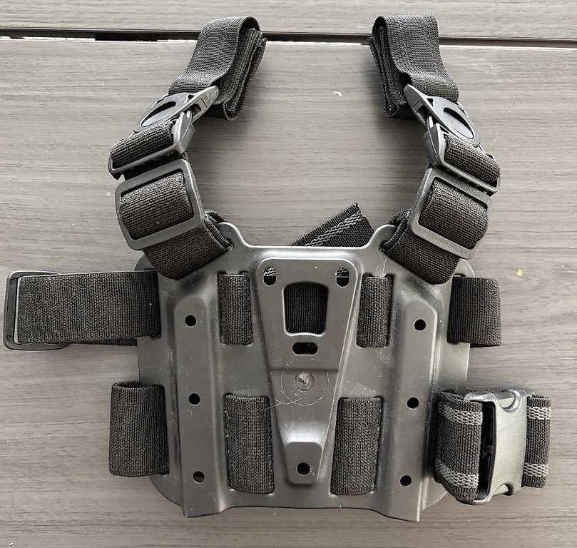 Attrezzatura da arrampicata: Black Hawk Drop Leg Platform – Usato da Fahrwangen venduto da Mischu_91