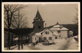 St. Cergue, Strassenpartie mit Kirche un