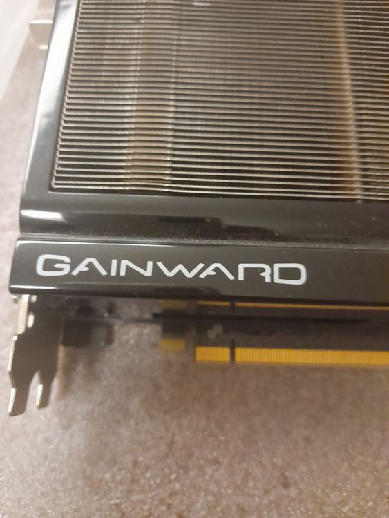 Gainward GeForce RTX 5080 Phantom GS - Carte graphique Gainward sur | OOP
