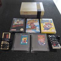 Nintendo NES Konsole mit 5 Spielen gebrauchter Zustand