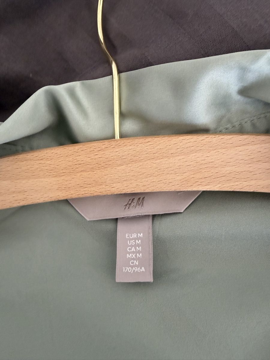 H&M Camicette: Bluse H&M mintgrün Grösse M – Usato da Baden venduto da line_onigiri 1