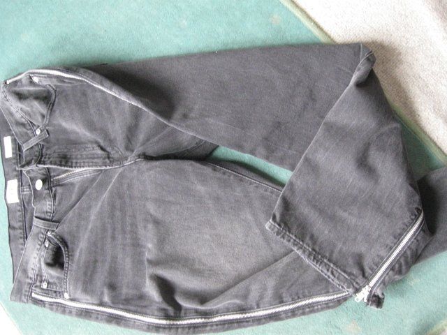 C&A Jeans: C&A RELAXED JEANS!! – Nuovo (secondo la descrizione) da Zürich venduto da Rwinnie 2