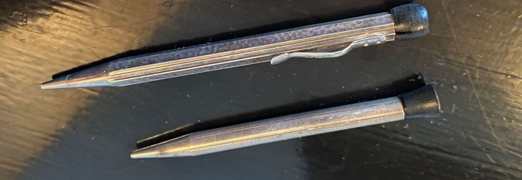 Matite, matite colorate & gessi: zwei silberne Bleistifte / Bleistifthalter 800er Silber – Usato da Lüchingen venduto da LIDB