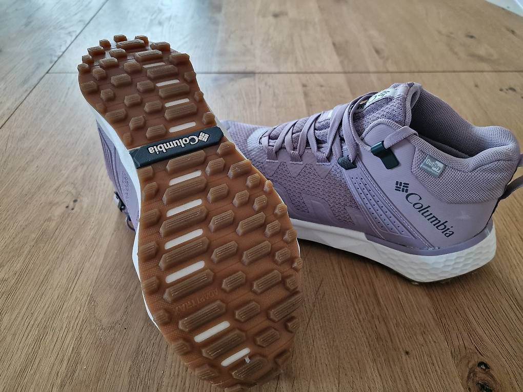 Columbia Scarpe da donna: Trakking/Wanderschuh Gr. 40 – Usato da Niederdorf venduto da ROGO77 2