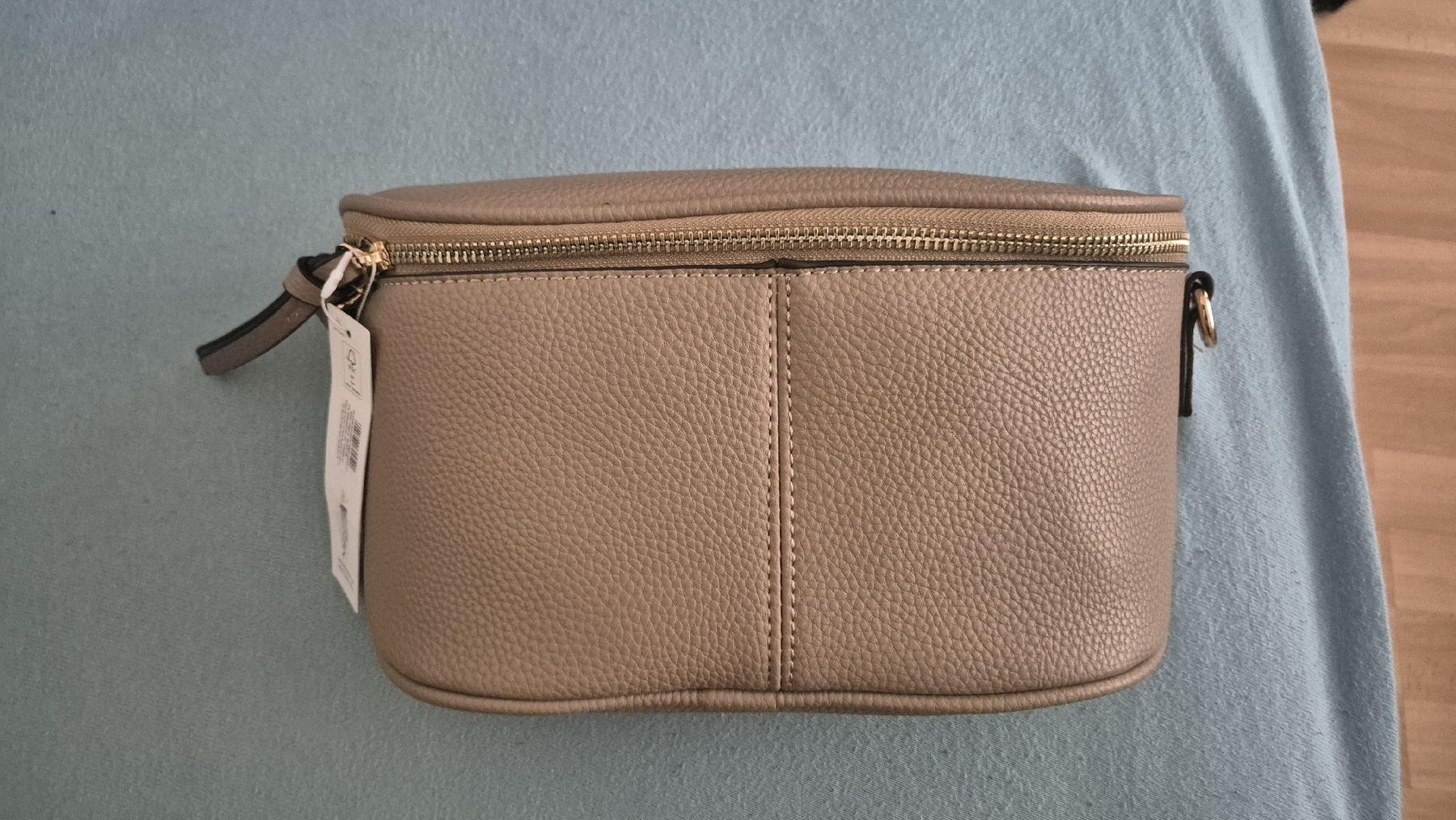 Taschen: Brown Accessorize Slingbag – Neu (gemäss Beschreibung) aus Russikon von pok_t7nq