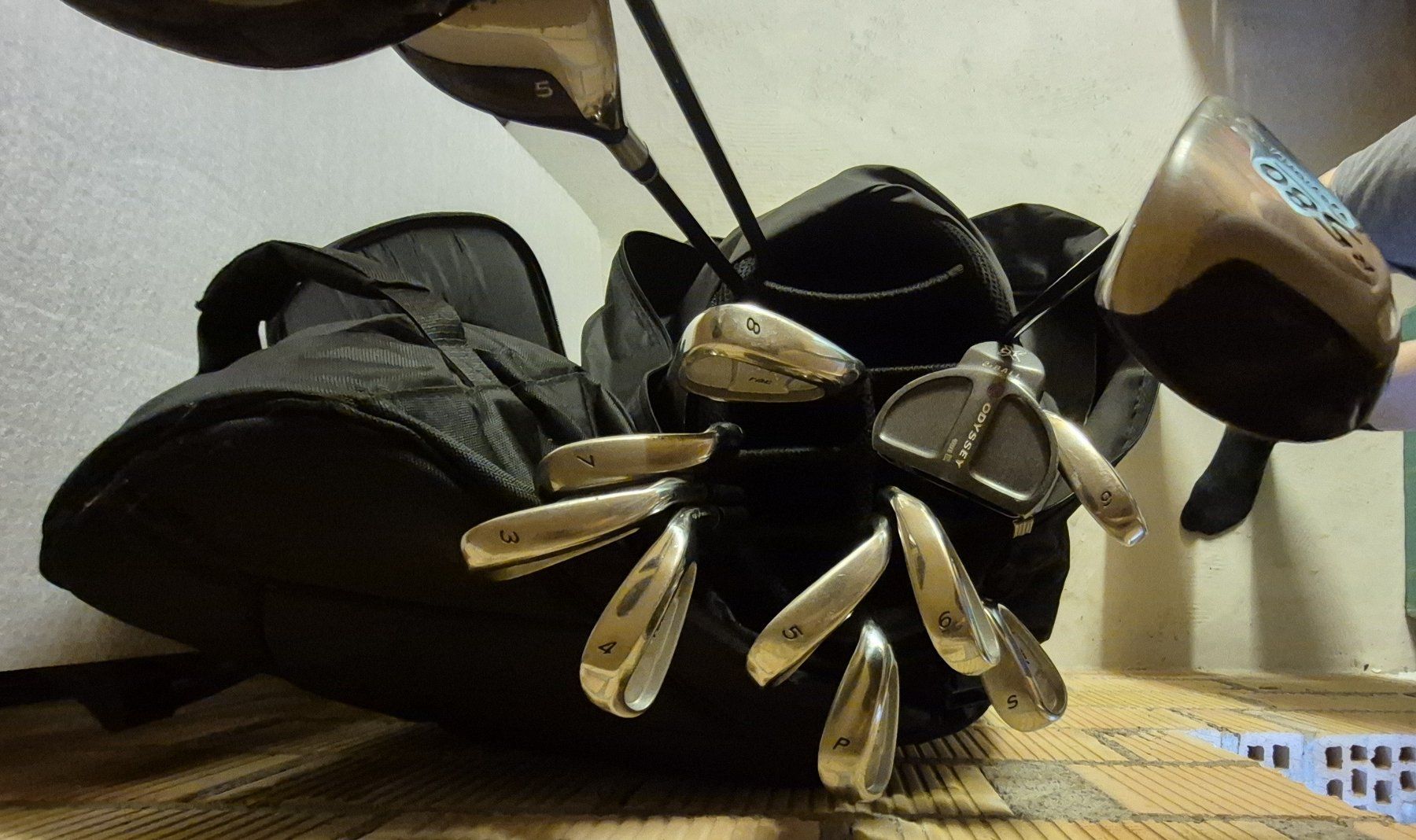Mazze & Set: Golfset mit Reisetasche und Trolley – Usato da Riehen venduto da ral_r6jj 2