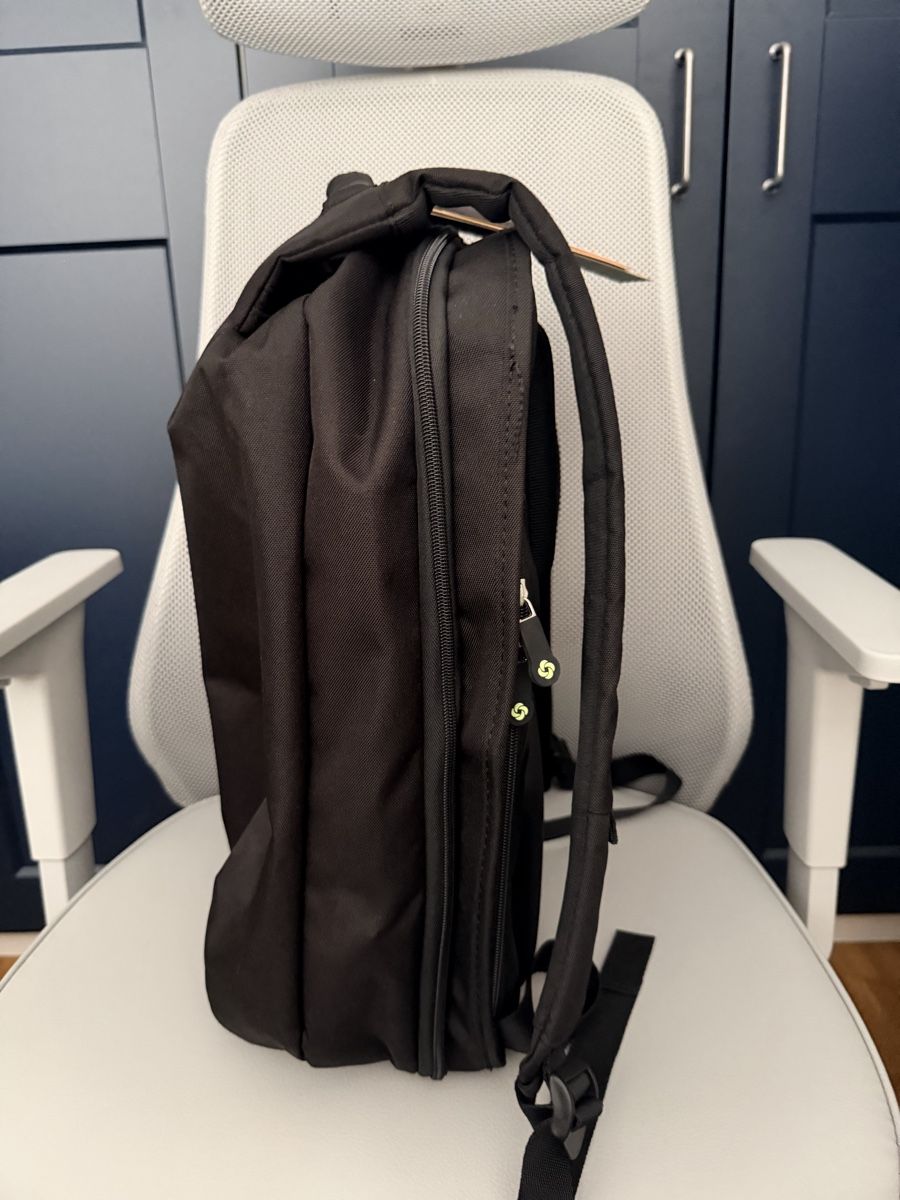 Samsonite Sacs à dos: Samsonite Securipack Backpack 17.3” Black – D'occasion à Thun par dar_fz6y 2