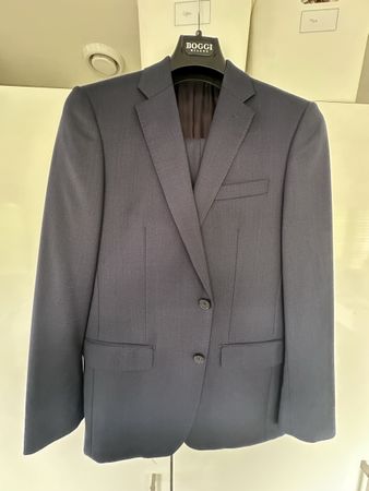 Herren Anzug BOGGI Milano dunkelblau Schurwolle Grösse 50