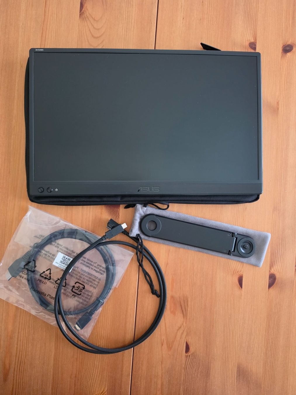 Monitor: ASUS ZenScreen MB169CK – Nuovo (secondo la descrizione) da Oetwil am See venduto da Kramer_L