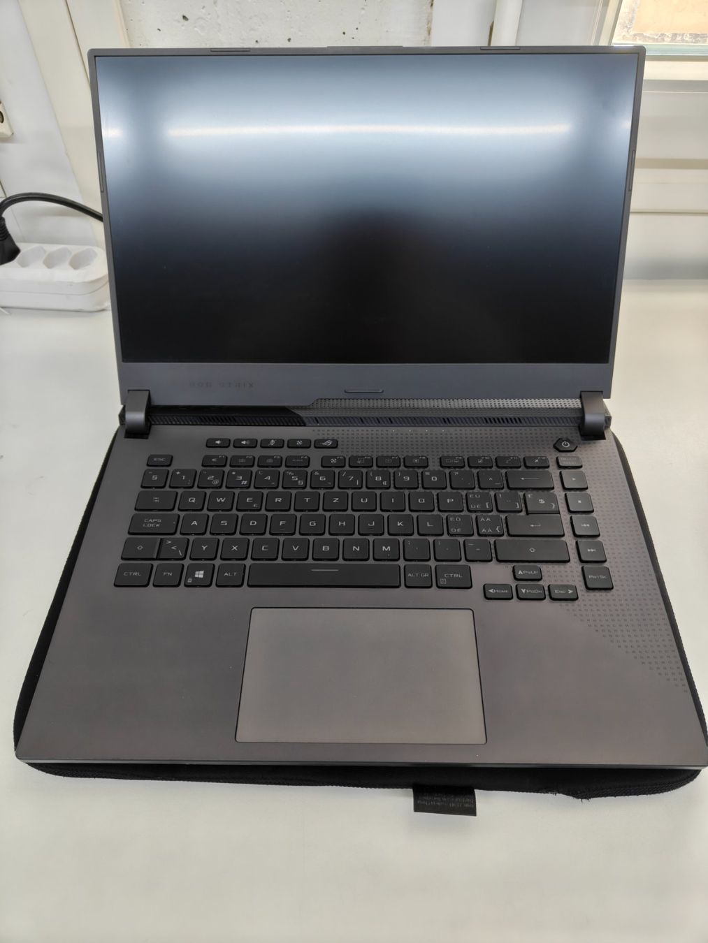 Asus Notebook: Gaming Notebook ROG Strix 32GB / 3 TB / 300Hz – Usato da Schwarzenberg LU venduto da ily_pl6j