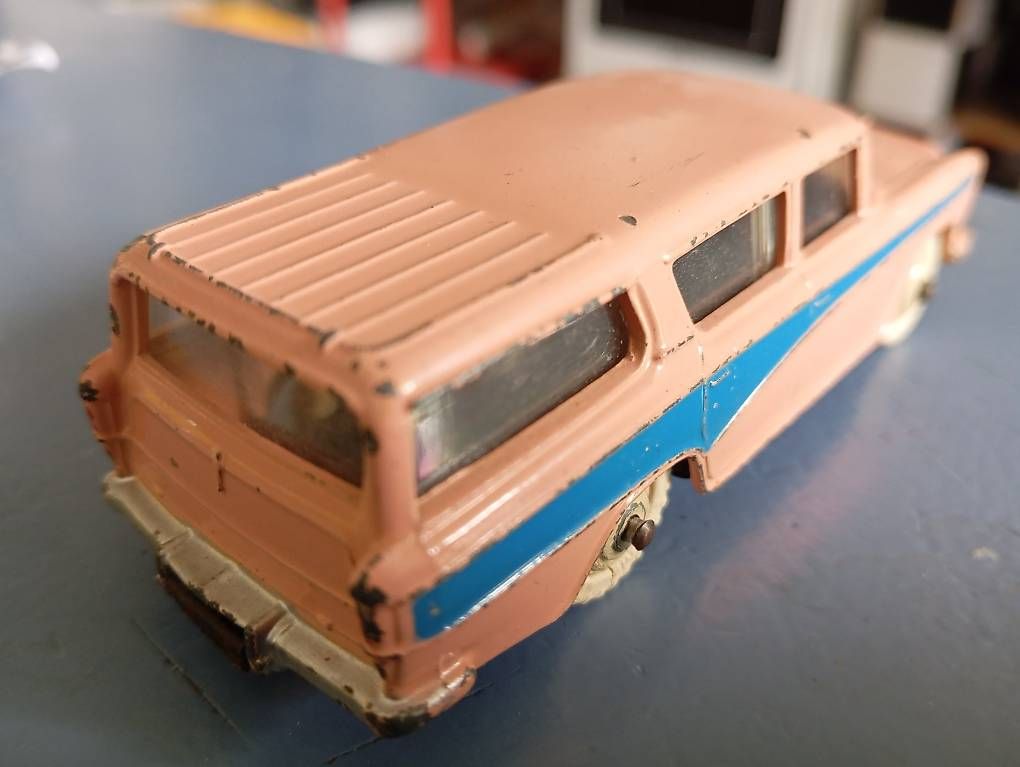 Dinky Toys Modellini d'auto: Dinky Toys nash Rambler – Usato da Basel venduto da Petergunn 3