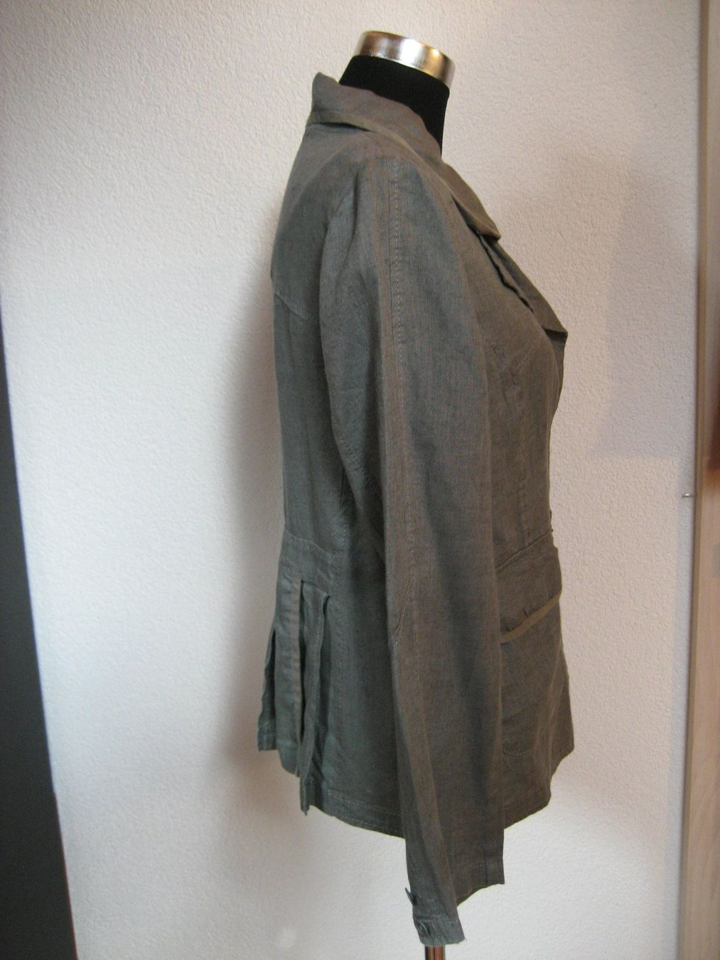 Giacche: Veste lin Déesse taille L – Nuovo (secondo la descrizione) da Delémont venduto da marryb 3