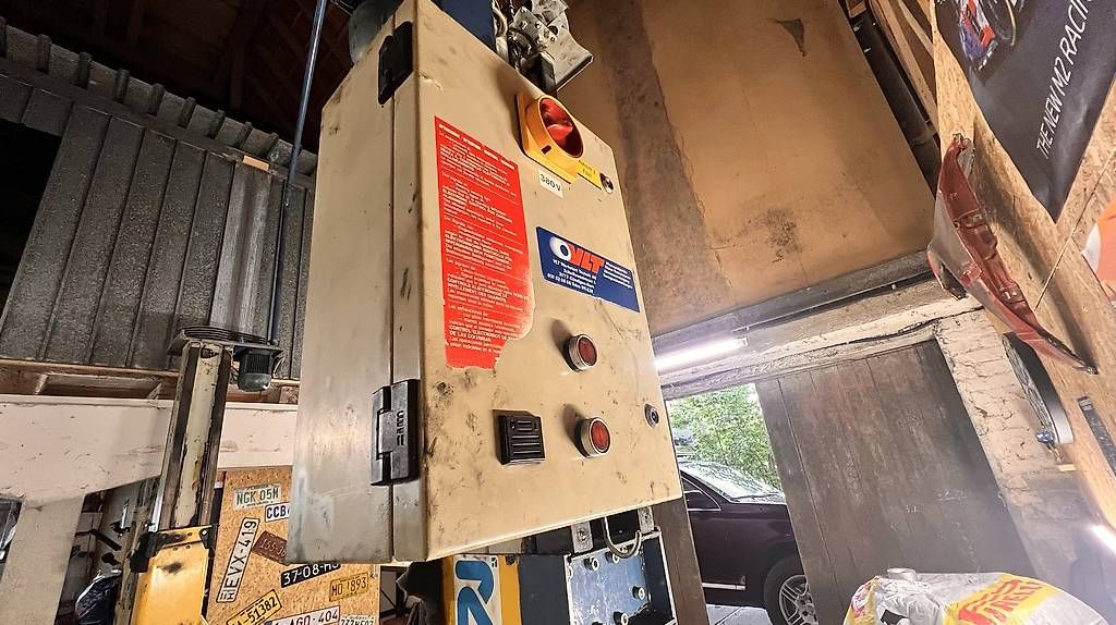 Ponts élévateurs & Crics: Autolift Ravaglioli KP312/A – D'occasion à Rüti b. Lyssach par Mosracing 2