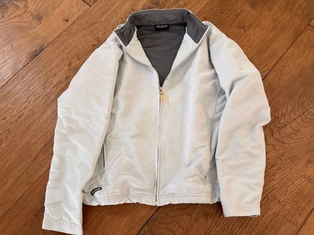 Giacche: Sportjacke hellgrau, Celsius Sportswear Gr. S. – Usato da Tennwil venduto da nando59